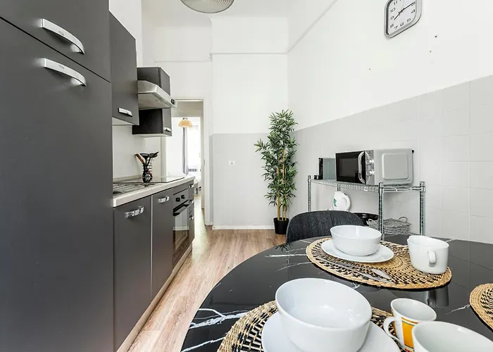 Luxury 4 Bedrooms s Close To Duomo
